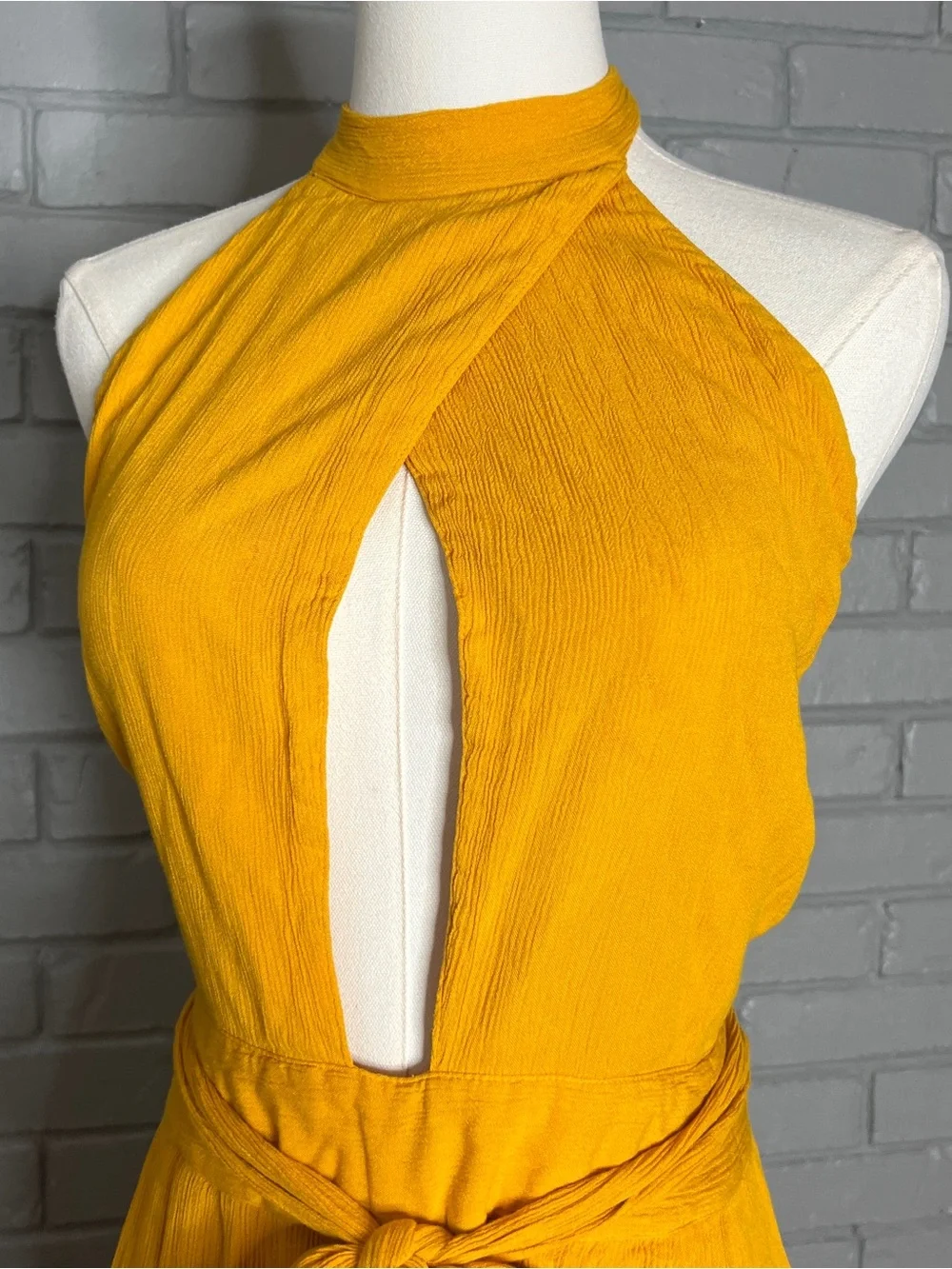 Free People Yellow Keyhole Halter Wide-Leg Jumpsuit with Tie Waist Size Large
